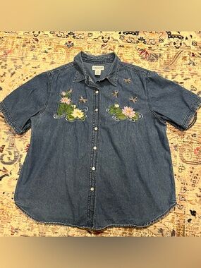 Cabin Creek 100% Cotton Light Blue Embroidered Dragonfly Denim Shirt